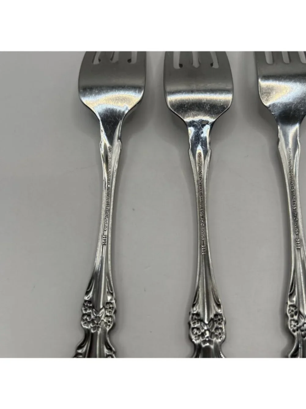 Oneida Raphael Dinner Salad Forks Distinction Deluxe Stainless Flatware Lot Of 4